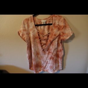 Forever 21 v neck tie dye T-shirt